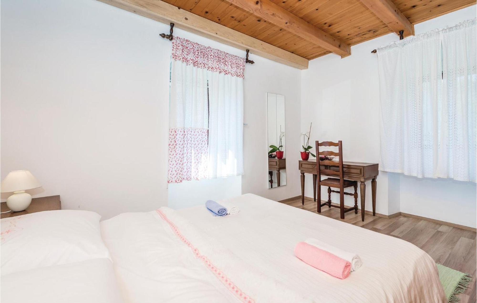 Nice Apartment In Kastav With Wifi Exteriér fotografie